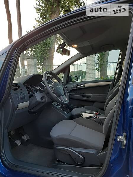Мінівен Opel Zafira 2008 в Тернополі