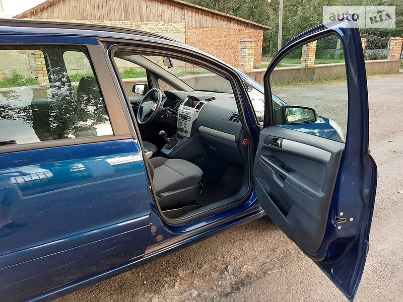 Мінівен Opel Zafira 2008 в Тернополі