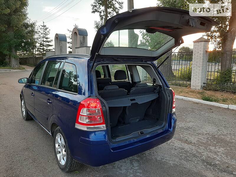 Мінівен Opel Zafira 2008 в Тернополі
