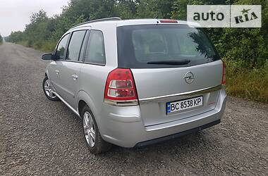 Мінівен Opel Zafira 2009 в 