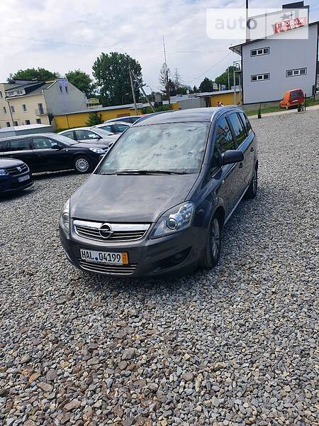Мінівен Opel Zafira 2010 в Тернополі