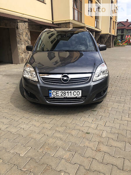 Мінівен Opel Zafira 2011 в 