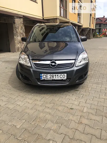 Мінівен Opel Zafira 2011 в 