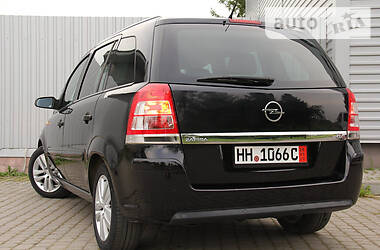 Минивэн Opel Zafira 2009 в Дрогобыче