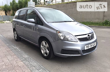 Минивэн Opel Zafira 2008 в Ровно