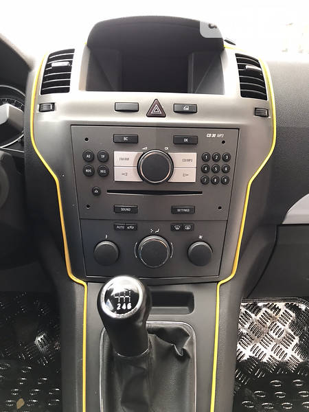 Мінівен Opel Zafira 2008 в Рівному