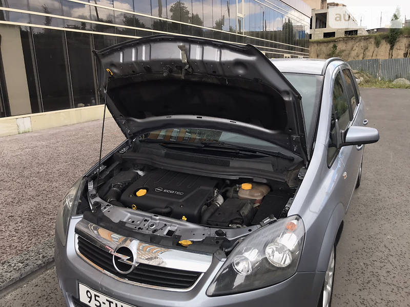 Мінівен Opel Zafira 2008 в Рівному
