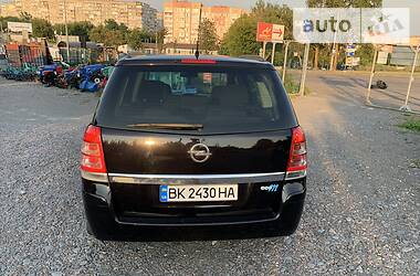 Мінівен Opel Zafira 2008 в Рівному