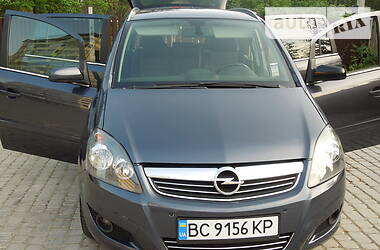 Універсал Opel Zafira 2008 в 
