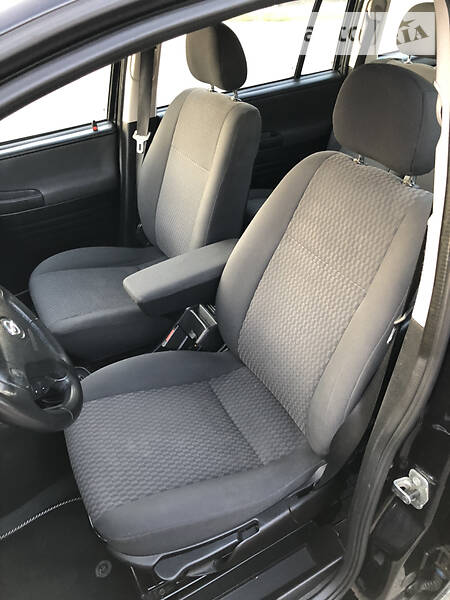 Мінівен Opel Zafira 2003 в Володимирі