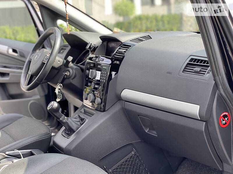 Мінівен Opel Zafira 2008 в Стрию фото 30 Мінівен Opel Zafira 2008 в Стрию