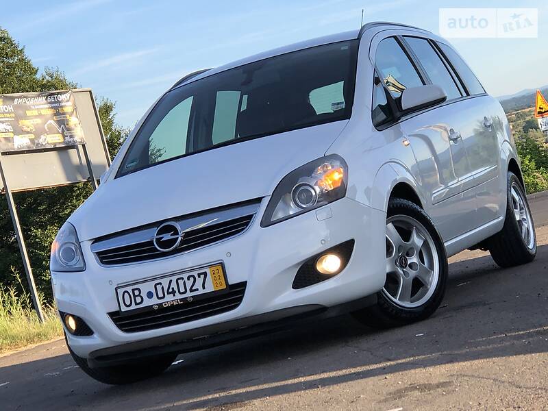 Мінівен Opel Zafira 2009 в Дрогобичі