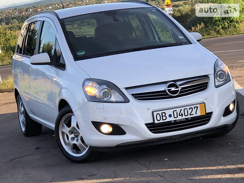 Мінівен Opel Zafira 2009 в Дрогобичі