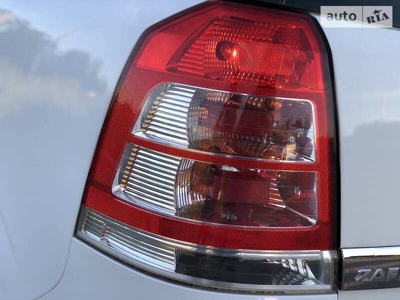 Мінівен Opel Zafira 2009 в Дрогобичі