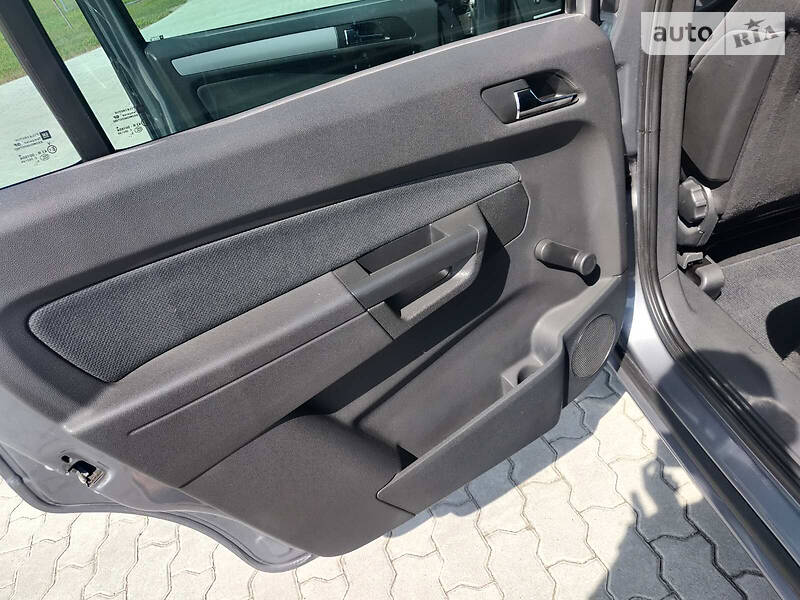 Мінівен Opel Zafira 2006 в Львові
