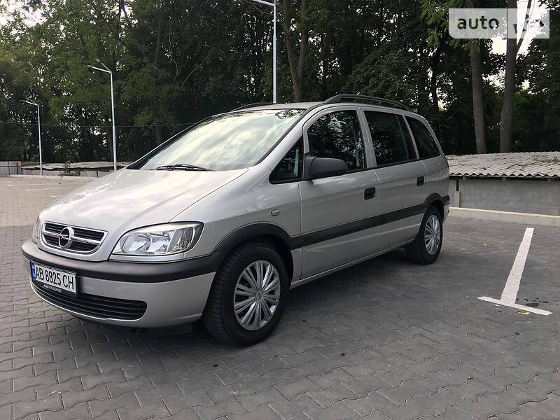 Універсал Opel Zafira 2003 в Вінниці