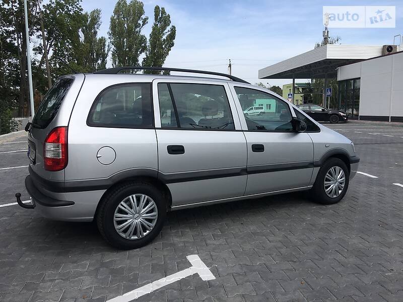 Універсал Opel Zafira 2003 в Вінниці
