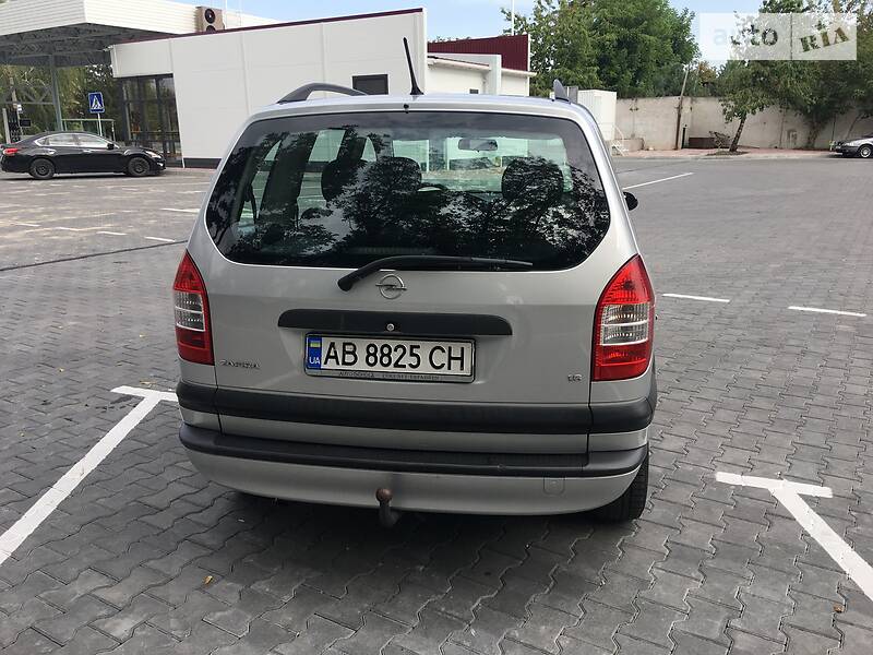 Універсал Opel Zafira 2003 в Вінниці