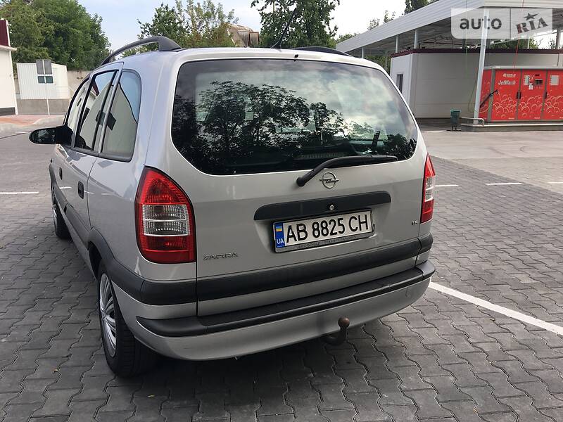 Універсал Opel Zafira 2003 в Вінниці