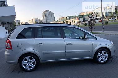 Минивэн Opel Zafira 2011 в Львове