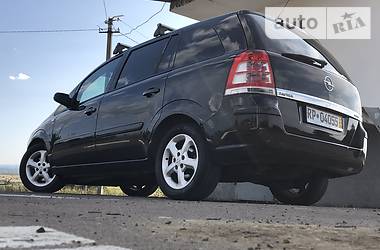 Универсал Opel Zafira 2009 в Дрогобыче