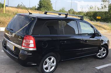 Универсал Opel Zafira 2009 в Дрогобыче