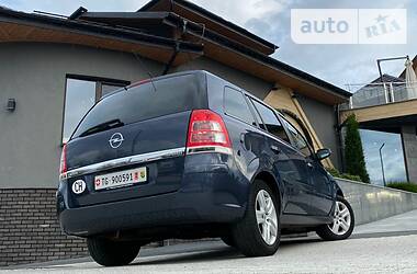 Мінівен Opel Zafira 2008 в Стрию