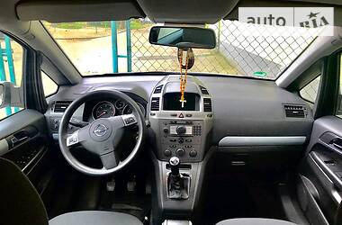 Минивэн Opel Zafira 2007 в Ровно