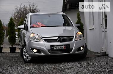 Универсал Opel Zafira 2009 в Дрогобыче