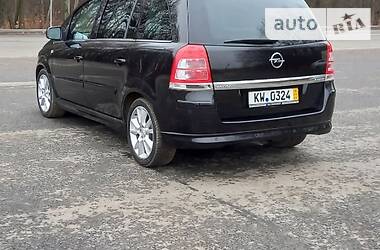 Минивэн Opel Zafira 2009 в Виннице