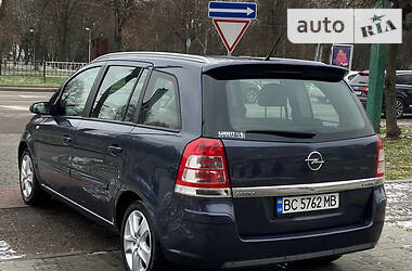 Минивэн Opel Zafira 2008 в Львове