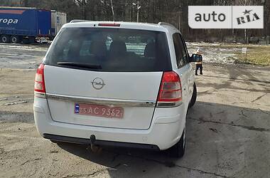 Минивэн Opel Zafira 2012 в Луцке