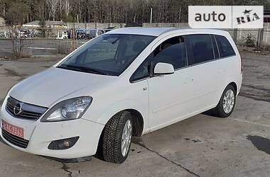 Минивэн Opel Zafira 2012 в Луцке