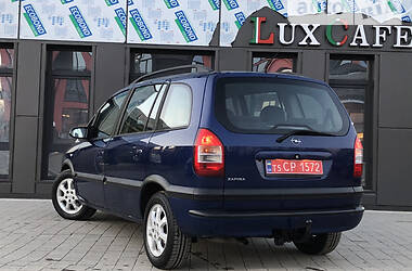 Минивэн Opel Zafira 2003 в Дрогобыче