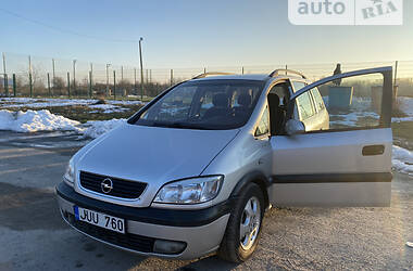 Универсал Opel Zafira 2002 в Звягеле