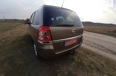 Минивэн Opel Zafira 2013 в Бродах