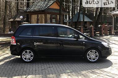 Універсал Opel Zafira 2010 в Вінниці