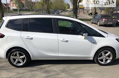 Минивэн Opel Zafira 2017 в Киеве