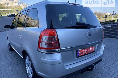 Мінівен Opel Zafira 2009 в Львові