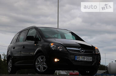 Минивэн Opel Zafira 2011 в Трускавце