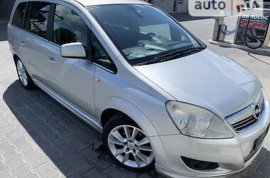 Минивэн Opel Zafira 2010 в Тернополе