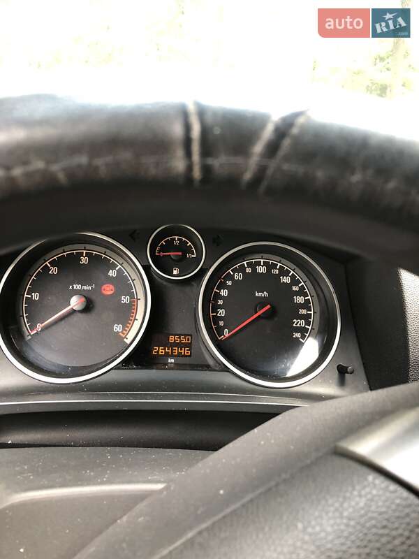 Минивэн Opel Zafira 2007 в Львове