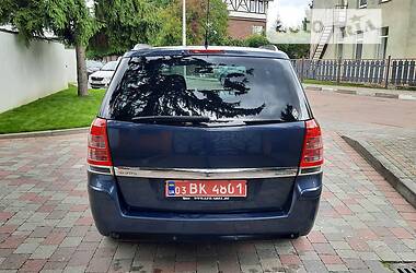 Мінівен Opel Zafira 2010 в Стрию