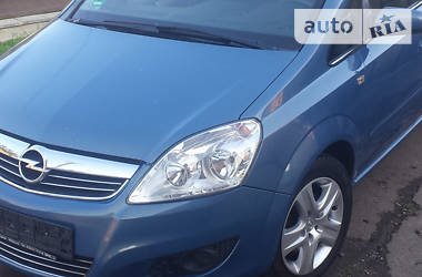 Минивэн Opel Zafira 2008 в Нововолынске