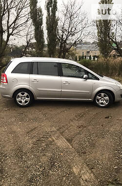 Минивэн Opel Zafira 2008 в Черновцах