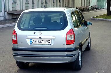 Минивэн Opel Zafira 2003 в Каменском