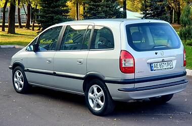 Минивэн Opel Zafira 2003 в Каменском