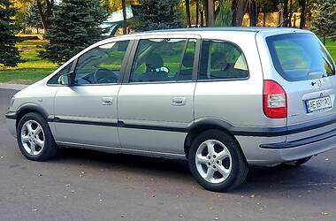 Минивэн Opel Zafira 2003 в Каменском