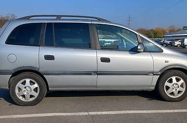 Мінівен Opel Zafira 1999 в Ужгороді