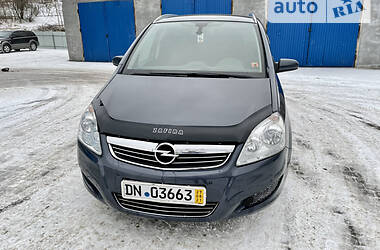 Минивэн Opel Zafira 2008 в Коломые